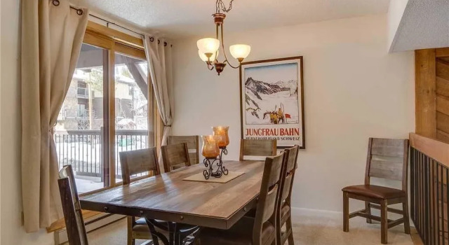 Коттедж Winter Point 17 Town House