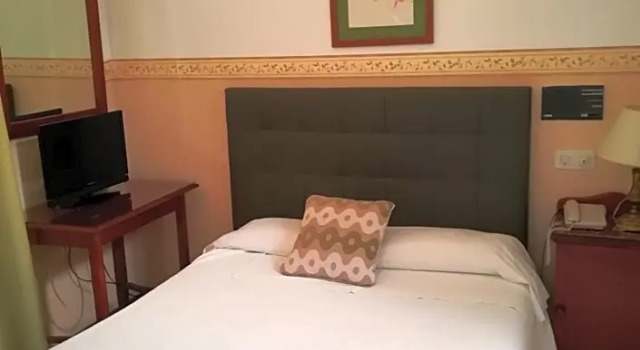Двухместный номер Superior с балконом и с красивым видом из окна Nuevo Hotel