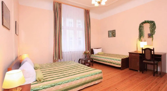 Confort triple chambre Hotel Central Inn am Hauptbahnhof Pension
