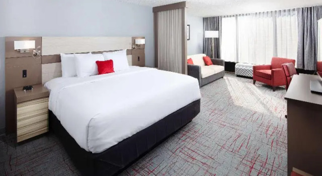 Люкс Wyndham Garden Columbia-Ft Jackson