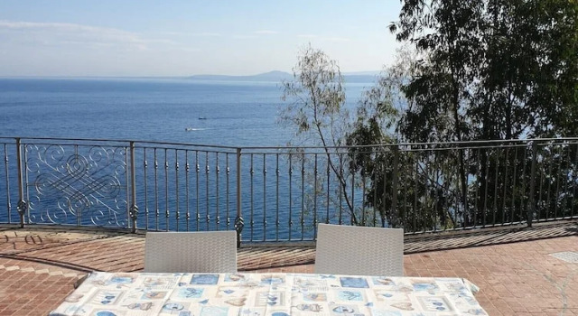 Полулюкс c 1 комнатой с балконом и с видом на море LIncanto Suites Ischia