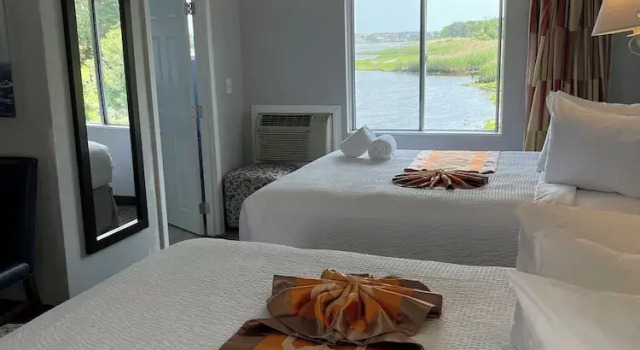 Четырёхместный номер Standard с видом на залив Cape Sands Inn