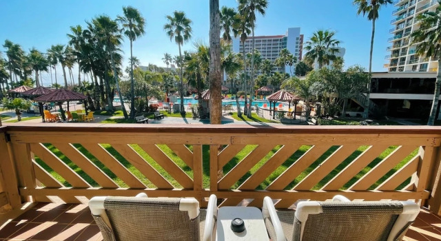 Двухместный номер Cabana с видом на бассейн и сад Isla Grand Beach Resort