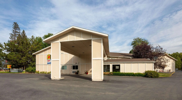 Super 8 By Wyndham St. Regis, Buchen Sie Hotel St. Regis Montana