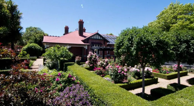 Kyneton Manor House, Rezervați Hotel Kyneton Daylesford and the Macedon Ranges