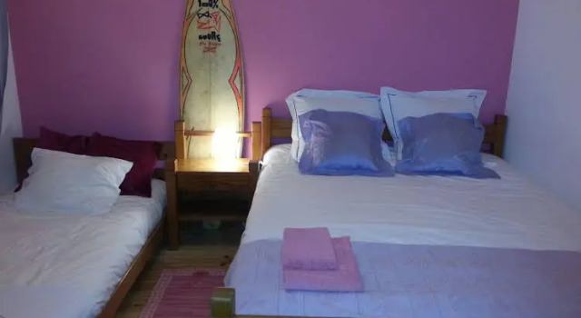 Lost Caparica Surf House, Забронировать Отель Капарика Сетубал