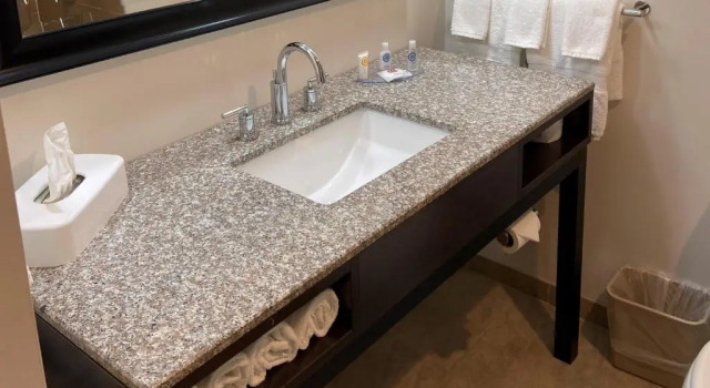 Четырёхместный номер Standard с видом на реку Comfort Inn Connellsville Riverview
