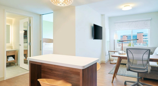 Двухместный люкс c 1 комнатой Element by Marriott West Des Moines