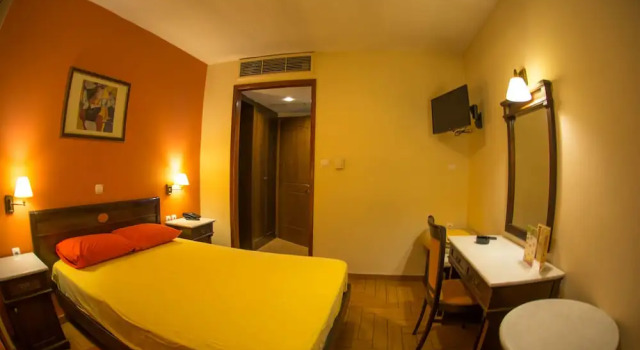 Двухместный номер Standard с балконом Hotel Chris