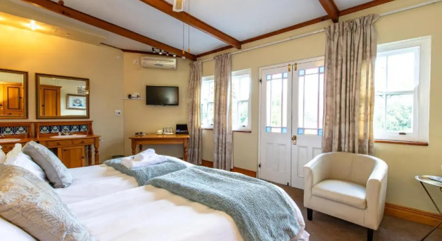 Номер Luxury Evergreen Manor and Spa
