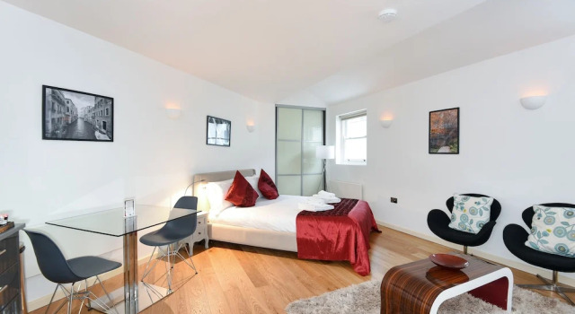 Duplex Studio Apartment In Kensington
