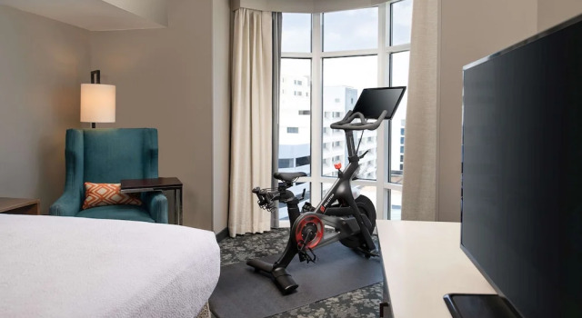 Двухместный номер Corner with Peloton Bike Hilton Garden Inn Nashville Vanderbilt