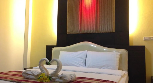 Saabpaiboon Grand Resort, Rezervovat Lázně / Resort Levné hotely v North-Eastern Thailand