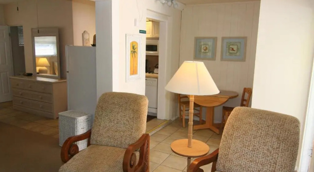 Студия Venice Beach Villas