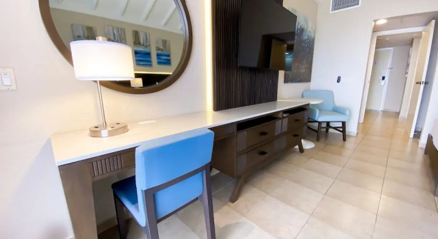 Полулюкс с балконом и с видом на океан The Royal Sea Aquarium Resort
