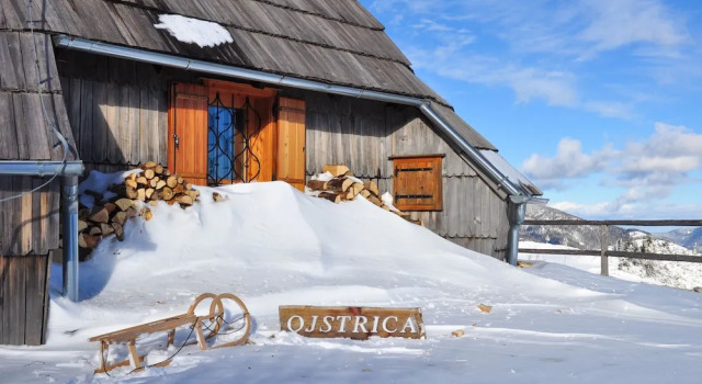 Koca Ojstrica - Velika planina, Rezervovat Chata Kamnik Osrednjeslovenska
