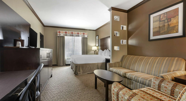 Четырёхместный люкс Best Western Plus Texoma Hotel & Suites