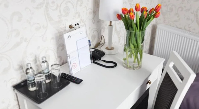 Pod Ratuszem, Book Hotel Wielun Lodz