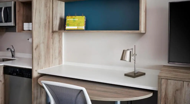 Четырёхместная студия Home2 Suites By Hilton Brantford