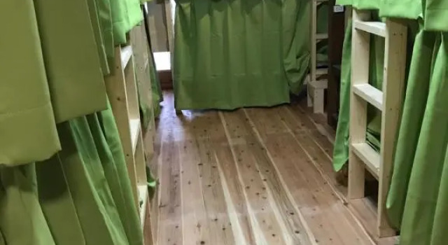 Кровать в общем номере Guesthouse Matsushiro Walkers