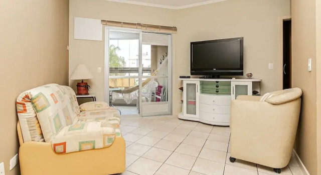 Апартаменты Pleasant Apartment 110m From Ingleses Beach Vdg114