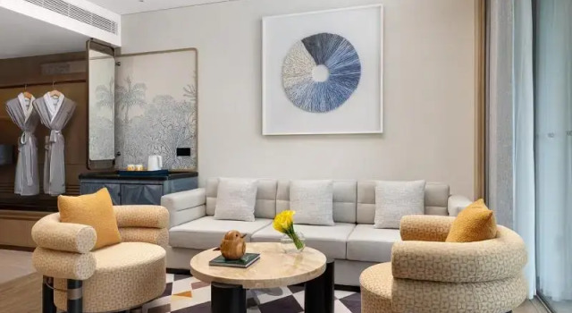 Люкс c 1 комнатой с видом на океан voco Sanya Dadonghai by IHG