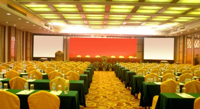Longcheng Golf Hotel
