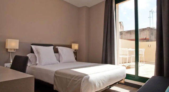 Двухместный номер Superior с балконом May Ramblas Hotel
