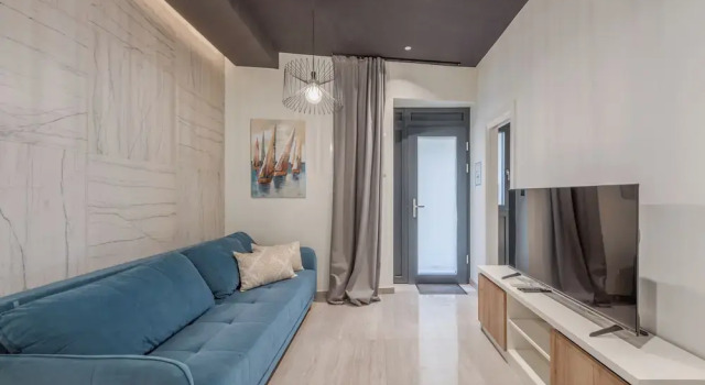My Home - Downtown Retreat, Забронировать Отель Отели Сплита 4 звезды, рядом с Паромный порт Сплит, 4*