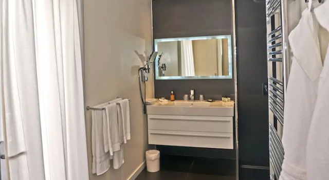 Полулюкс La Bastide Du Port - Hôtel de Charme