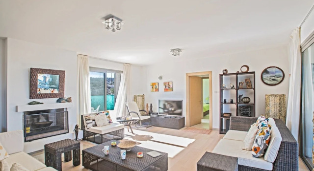 Villa Agios 118 Platinum, Rezerwuj Willa Hotele 3-gwiazdkowe w Protaras, 3*