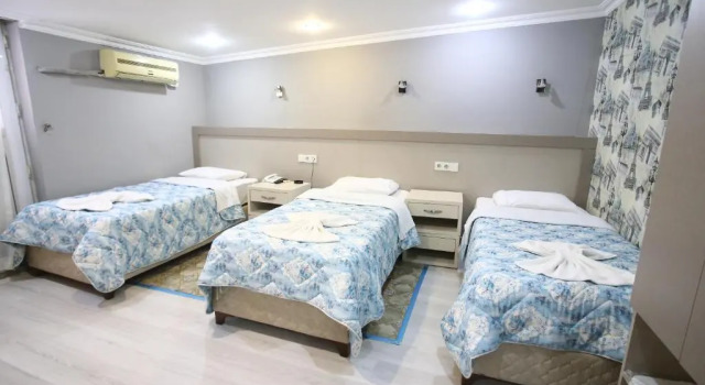 Трёхместный номер Standard с балконом Fly Apartment Hotel