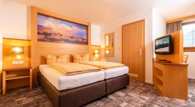Hotel-Garni Pramstraller, Забронировать Отель Отели Майрхофен с завтраком, рядом с Горнолыжный подъемник Ахорн, Завтраки