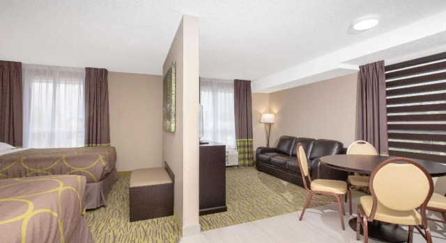 Deluxe Vierpersoonskamer Super 8 by Wyndham Canmore