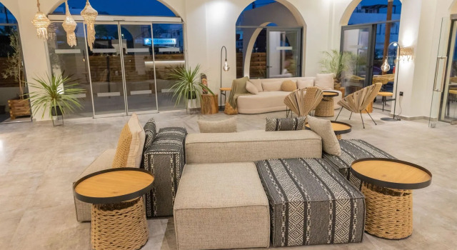 Cabana Blu Hotel & Suites
