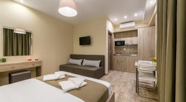 Lagaria Palace II, Book Hotel Afitos 