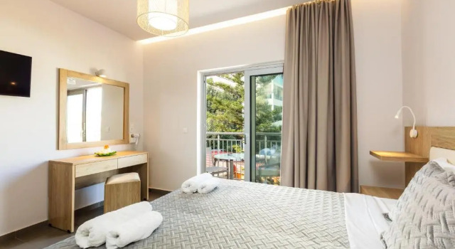 Трёхместный номер Standard с частичным видом на море Gorgona Hotel