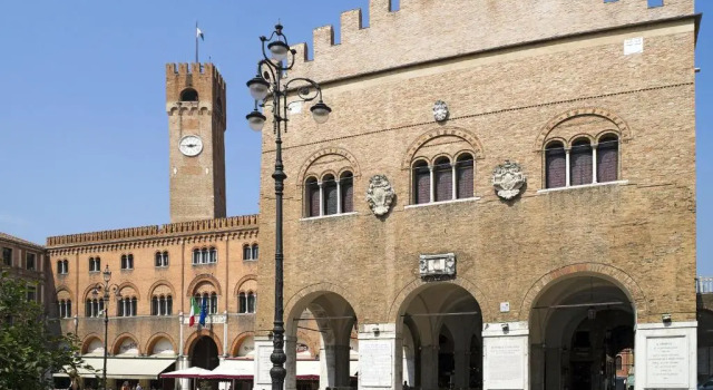 Holiday Treviso Suite LOMBARDI