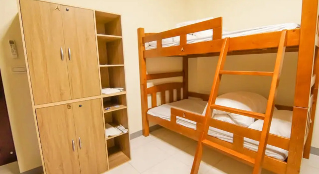 Кровать в общем номере (женский номер) Bam House B&B