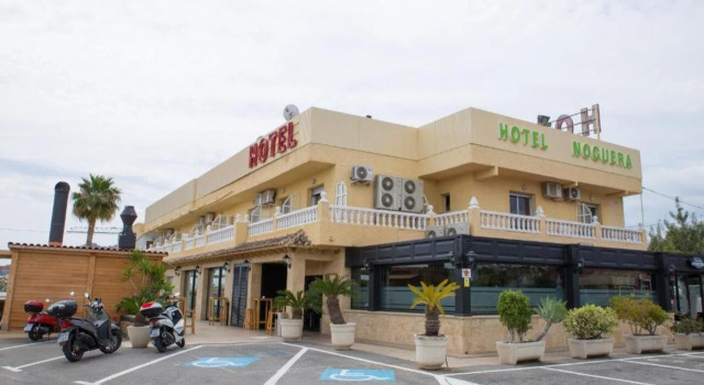 Hotel Noguera El Albir, Забронировать Отель Отели Альфас-дель-Пи с бассейном, Бассейн