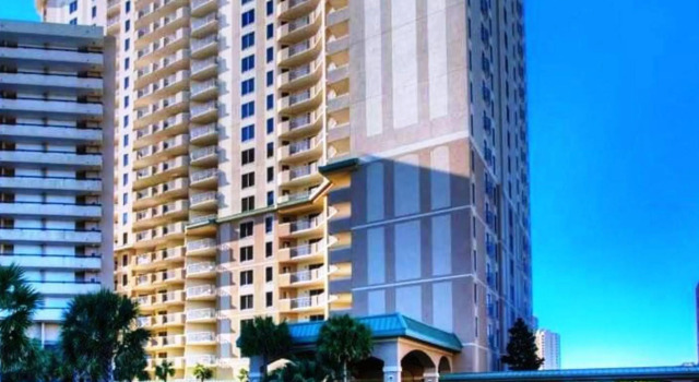 Royale Palms Condominiums