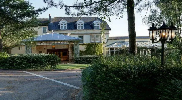 Blunsdon House Hotel