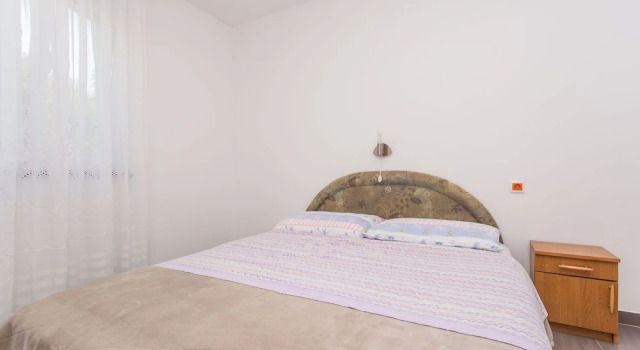 Apartment Jelka, Prenota Appartamento Hotel a Isole Quarnerine con parcheggio, Parcheggio