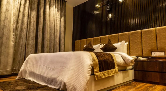 Palm Resorts, Varaa Hotelli Hotellit ja majoitukset kohteessa Tinsukia, Hotelli