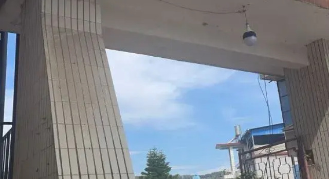 Dayao Huaxin Hotel, Rezerwuj Hotel Hotele w Chuxiong z parkingiem, Parking