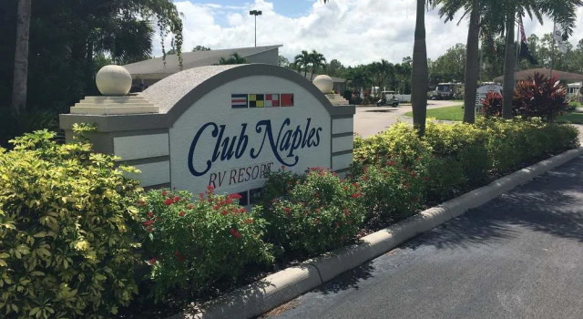 Club Naples RV Resort, Забронировать Курортный отель Нейплс Southwest Florida