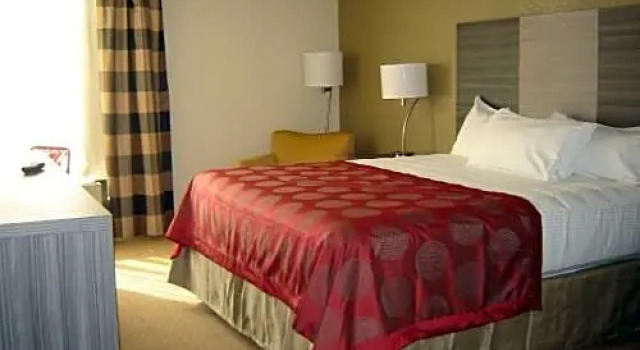 Люкс Ramada by Wyndham Wentzville