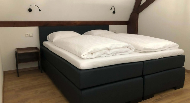 B&B De Hoffstal, Book Bed and Breakfast Hotels in Sassenheim with Parking, Parking