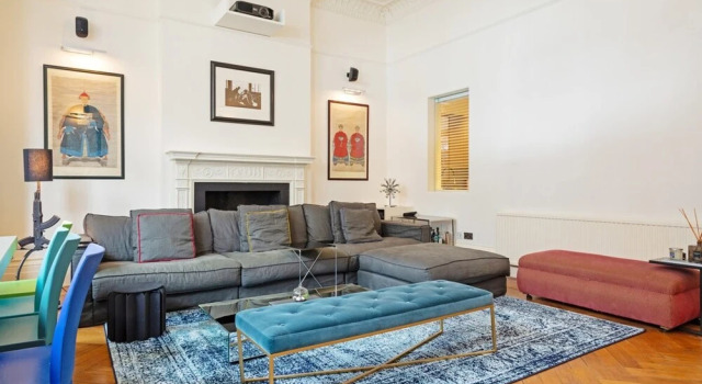 Bright 2 Bedroom Apartment in South Kensington, Varaa Huoneisto Asunnot kohteessa Merseyside, Huoneisto