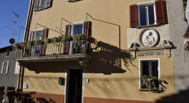 Guesthouse Arosio B&B, Забронировать Отель «постель и завтрак» Альто-Малькантоне 